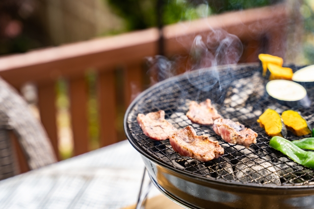 庭やベランダで気軽にBBQが楽しめる無煙バーベキューコンロ！ 鋭かっ