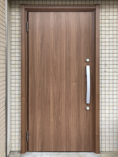 玄関ドアのデザインと開き方の種類